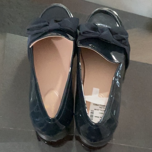 Bandolino Shiny green Loafers with Bow - Picture 4 of 4